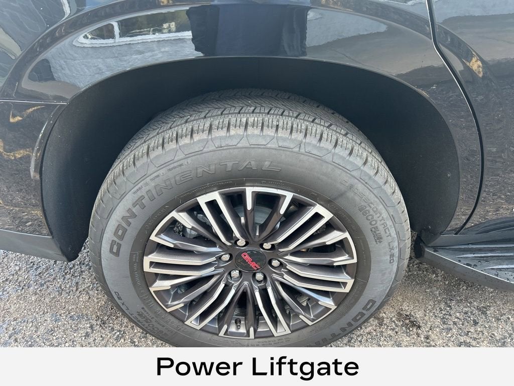 2025 GMC Yukon Elevation