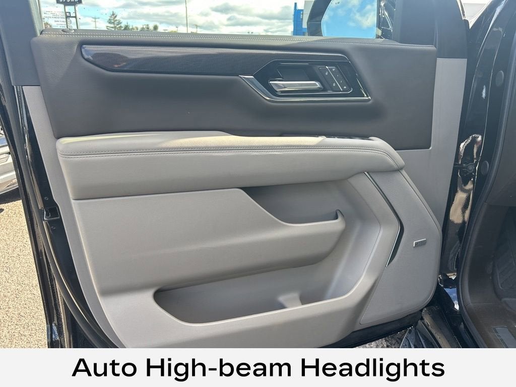 2025 GMC Yukon Elevation