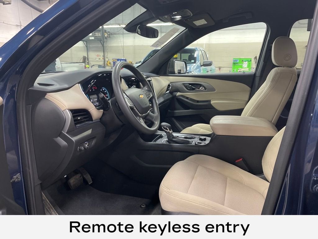 2023 Chevrolet Traverse LS