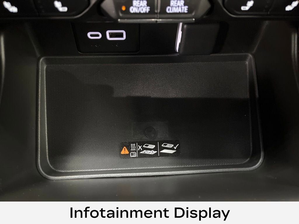 2024 Chevrolet Suburban RST