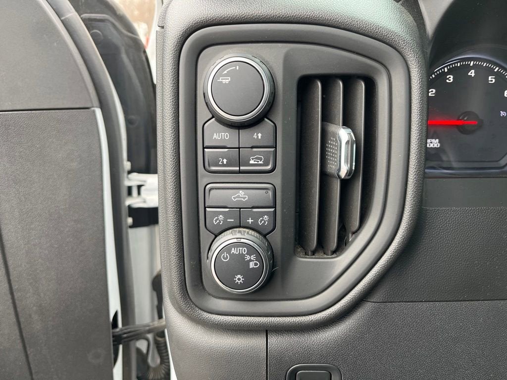 2019 Chevrolet Silverado 1500 Custom