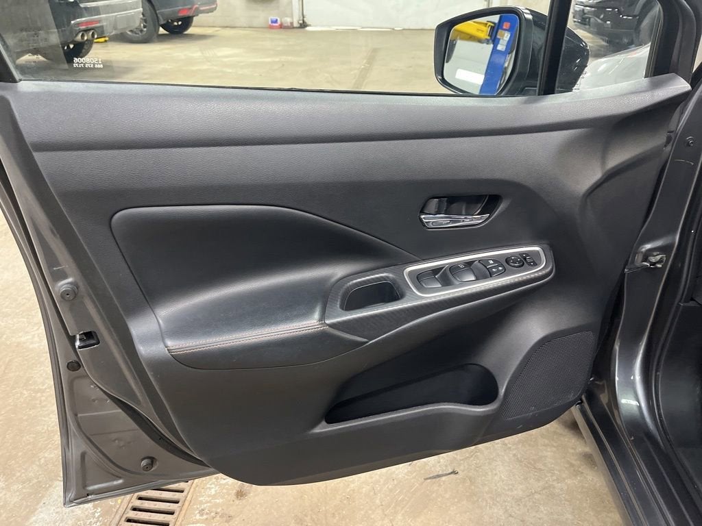 2020 Nissan Versa SR