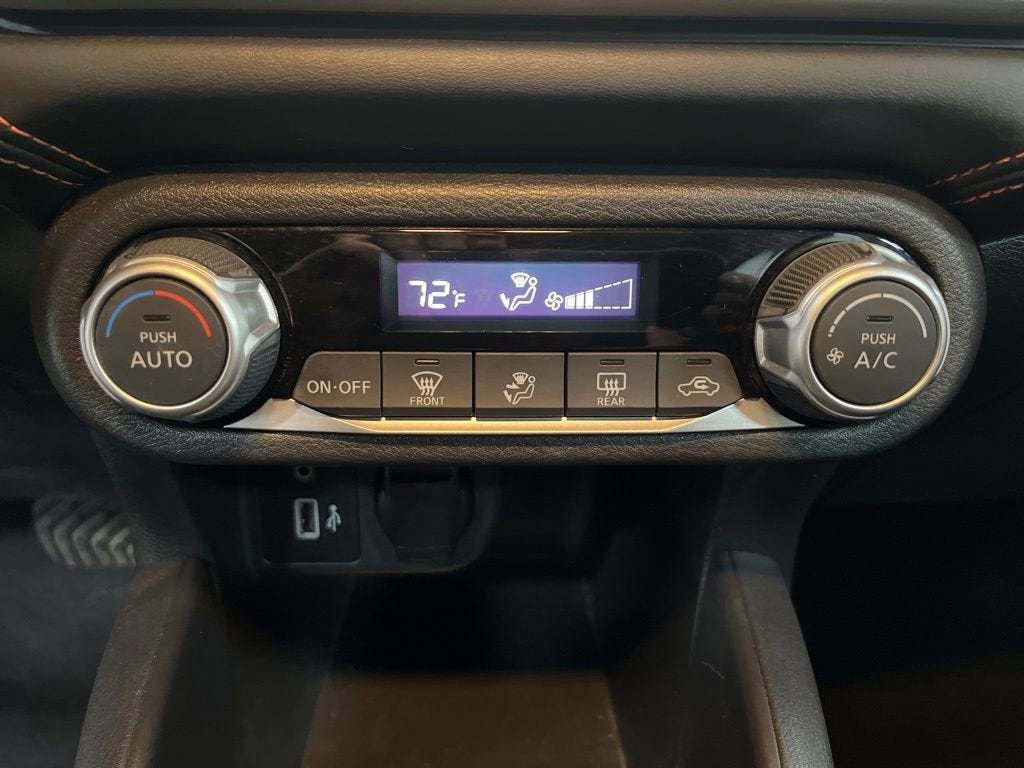 2020 Nissan Versa SR