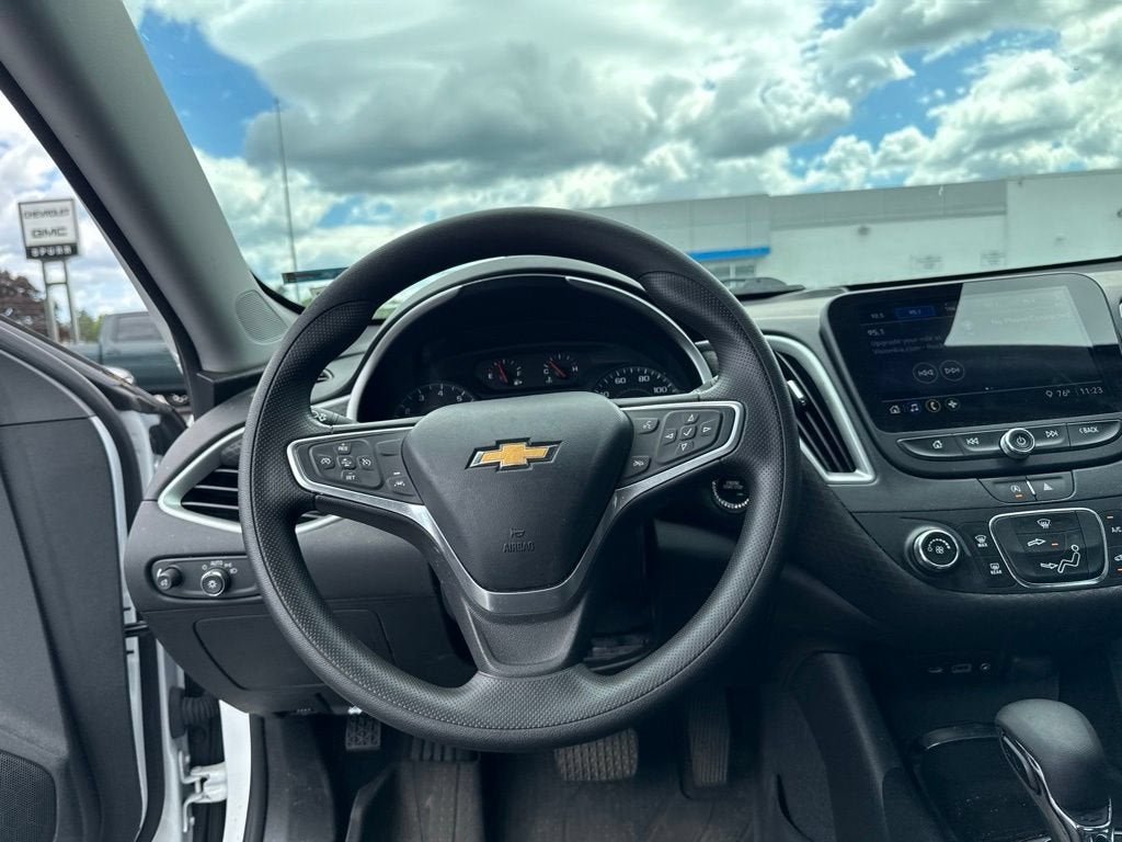 2022 Chevrolet Malibu LS
