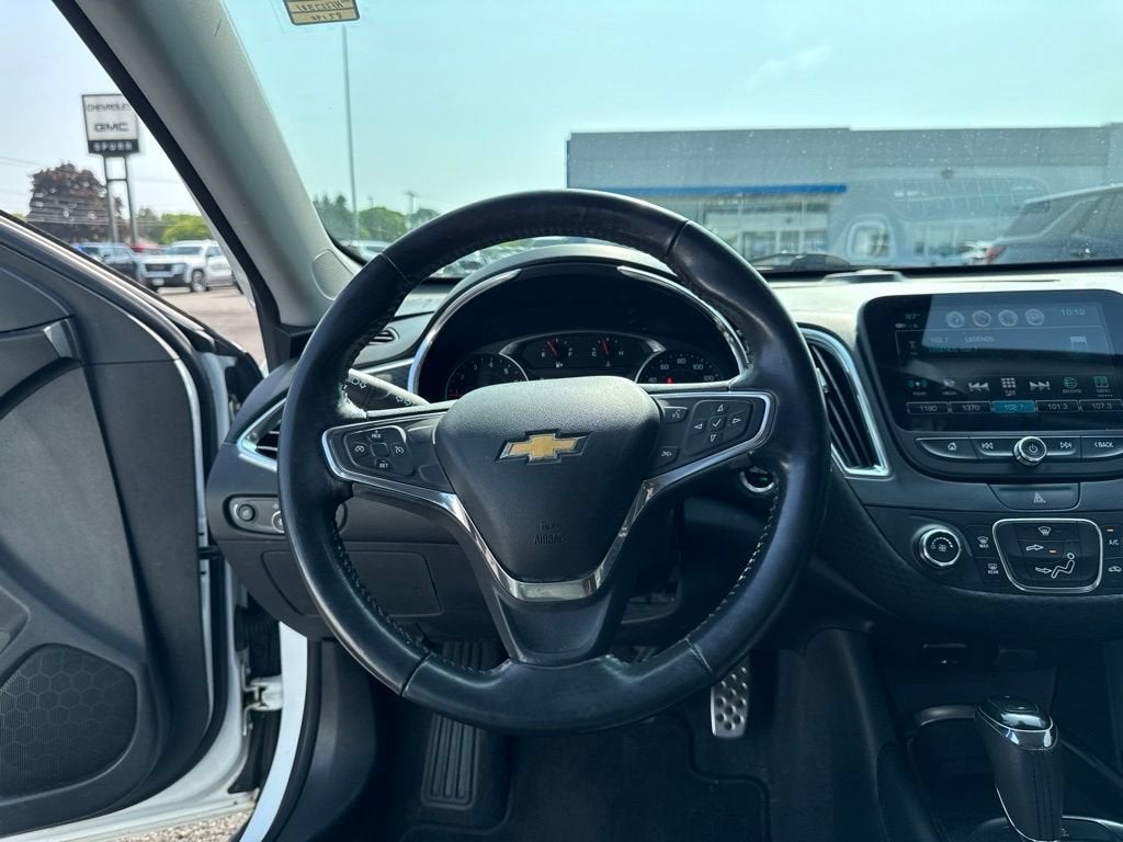 2017 Chevrolet Malibu LT