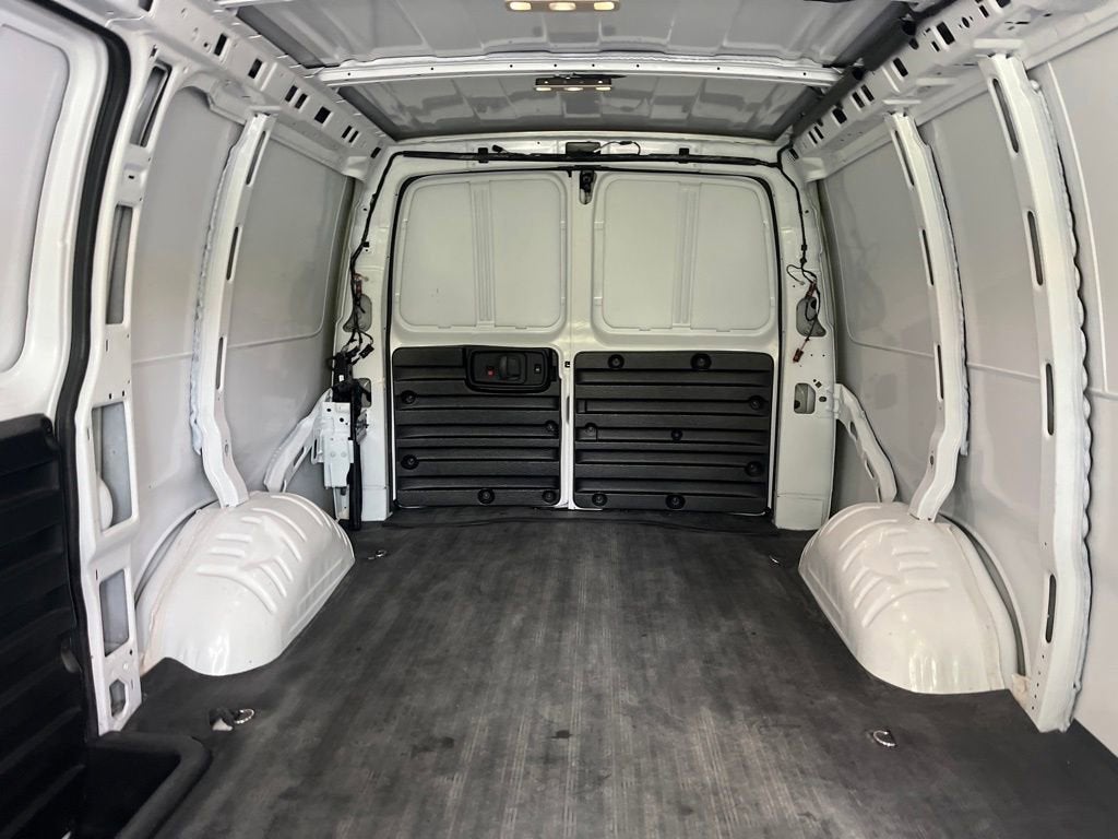 2024 Chevrolet Express Cargo 2500 WT