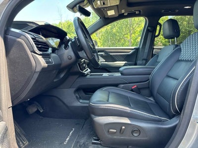 2024 GMC Acadia Denali