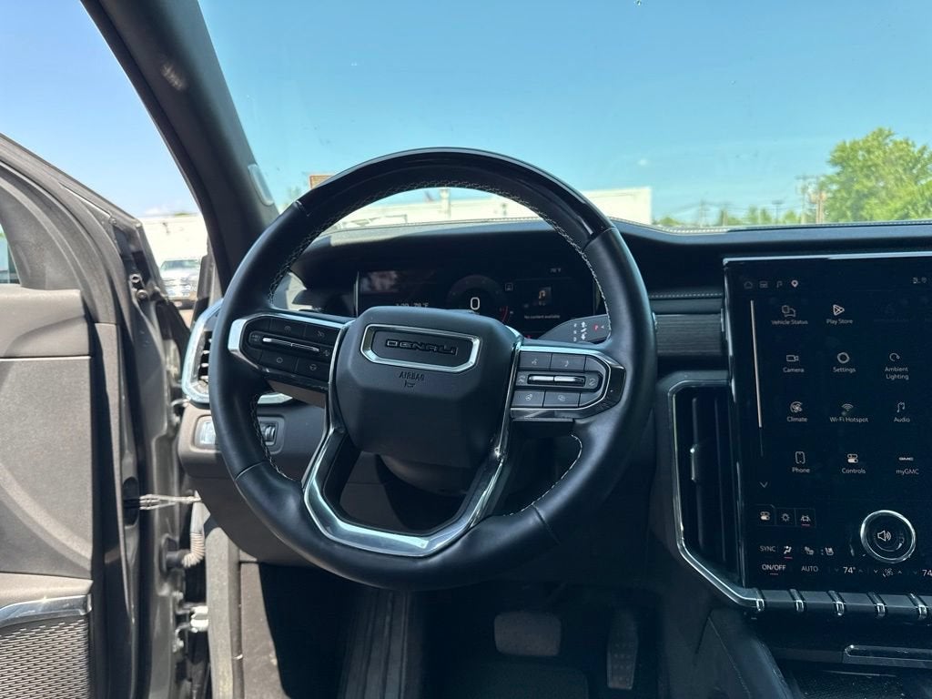 2024 GMC Acadia Denali