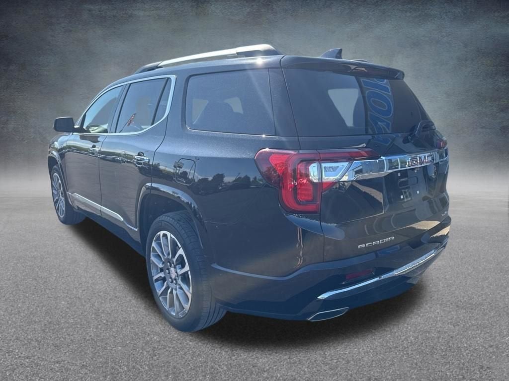 2023 GMC Acadia Denali