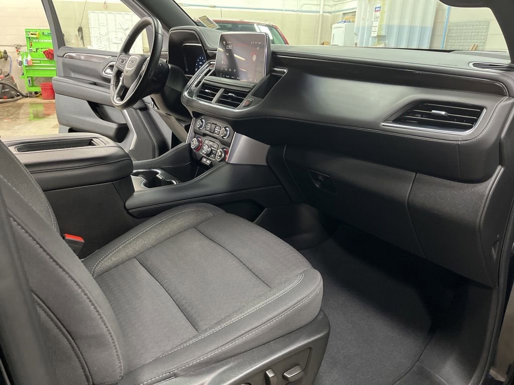 2024 GMC Yukon XL SLE