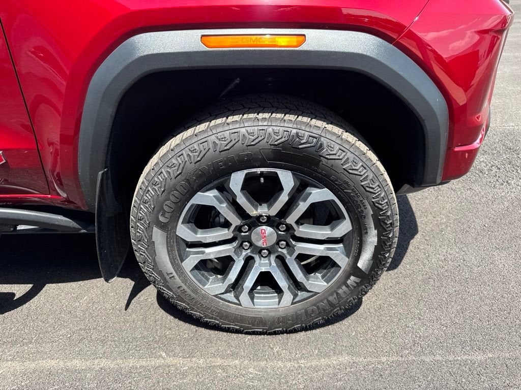2024 GMC Canyon AT4