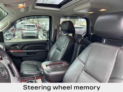 2014 Cadillac Escalade Luxury