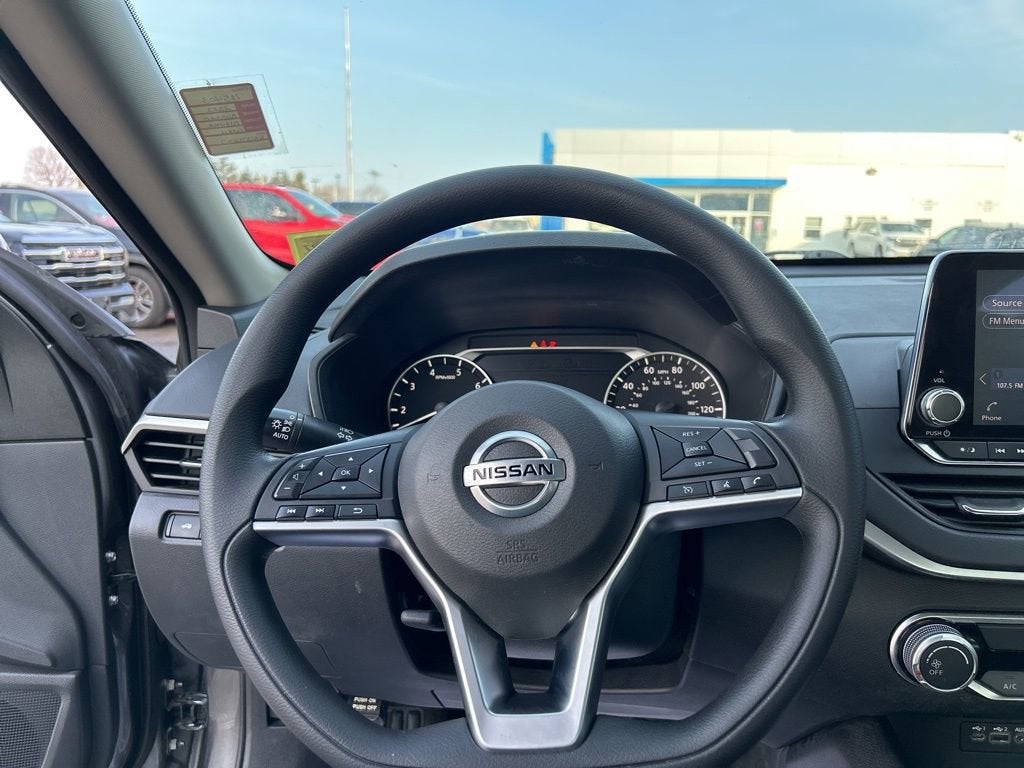 2022 Nissan Altima 2.5 SV