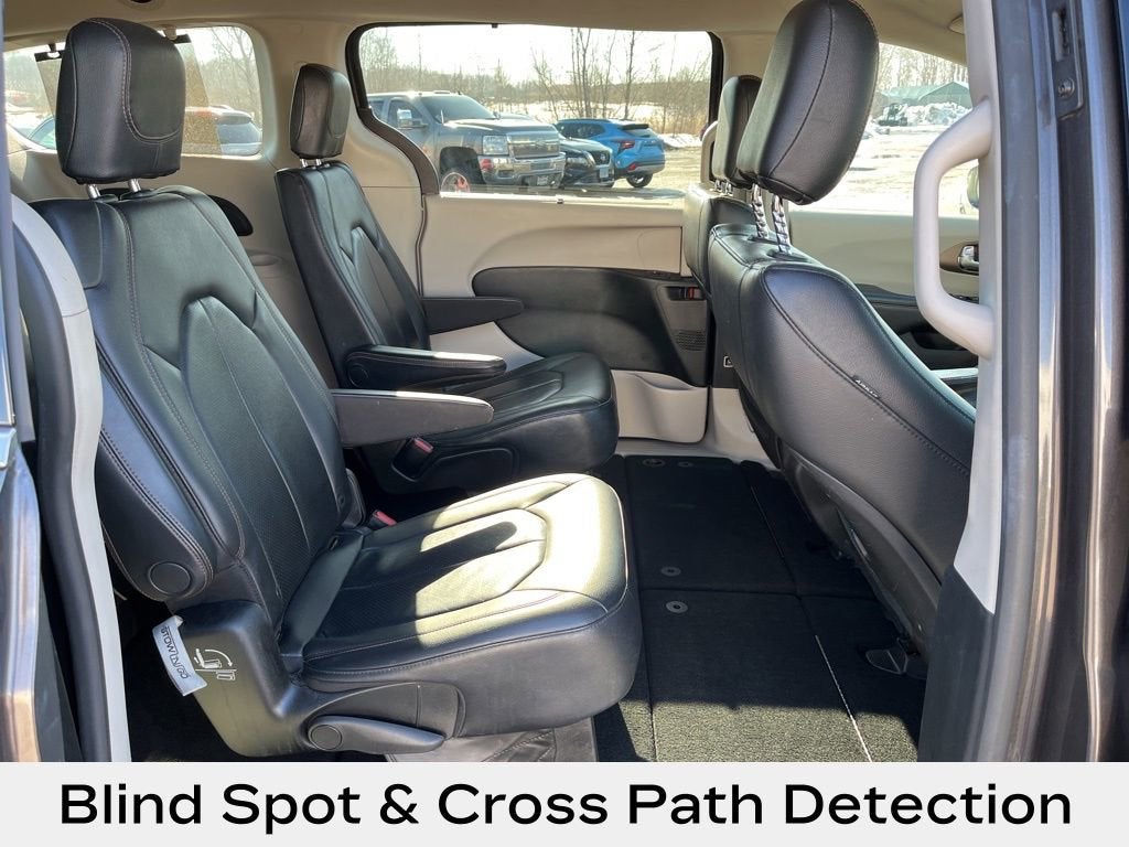 2019 Chrysler Pacifica Touring L