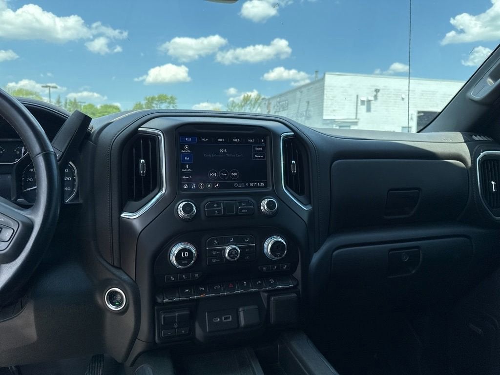 2022 GMC Sierra 1500 Limited AT4