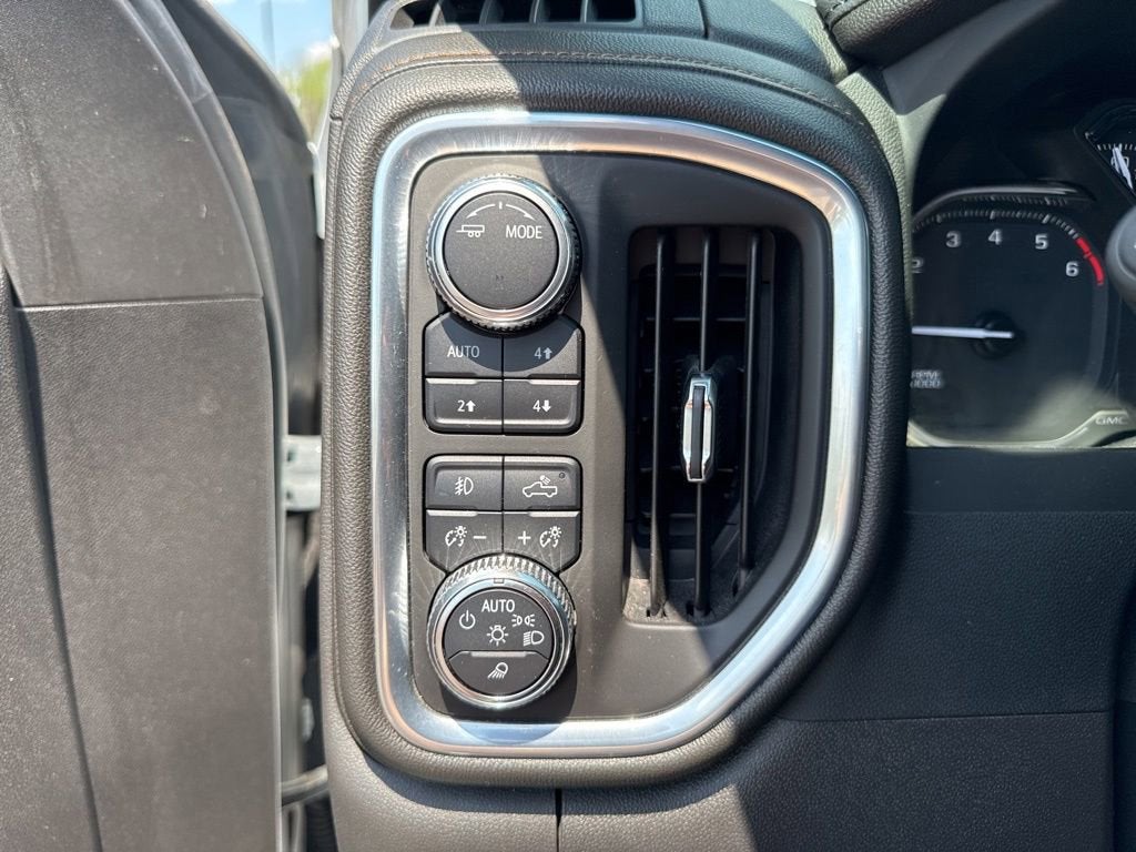 2022 GMC Sierra 1500 Limited AT4