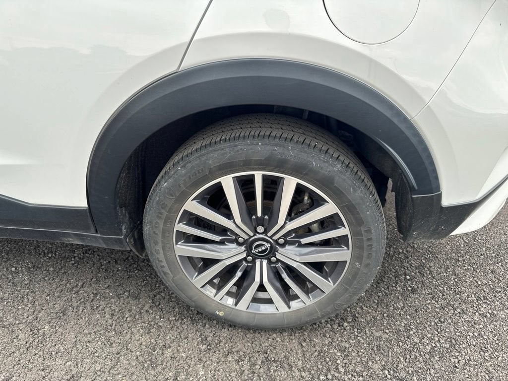 2022 Nissan Kicks SV
