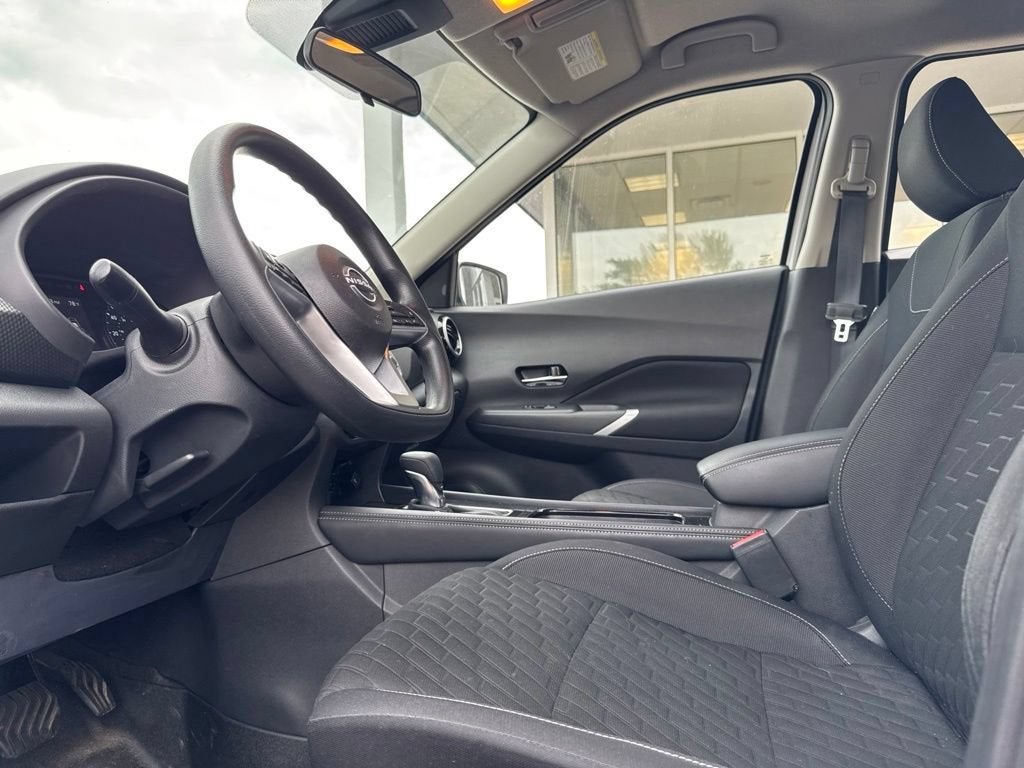 2022 Nissan Kicks SV