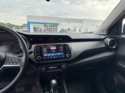 2022 Nissan Kicks SV