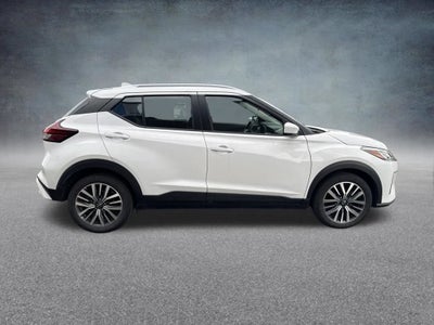2022 Nissan Kicks SV