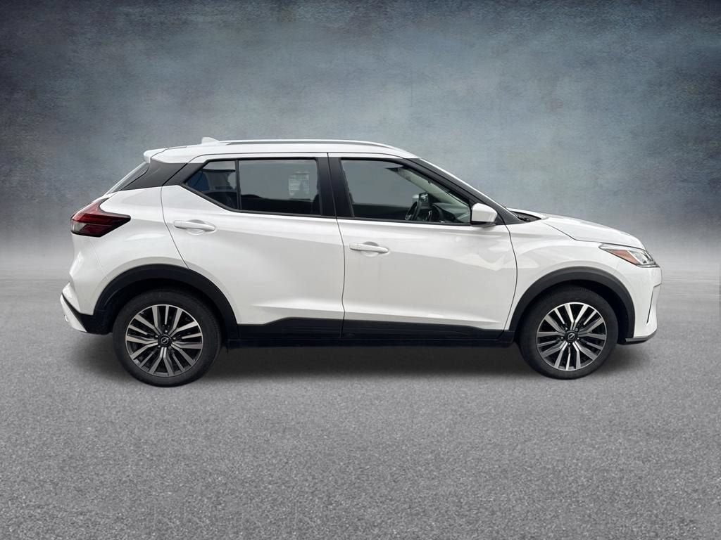 2022 Nissan Kicks SV