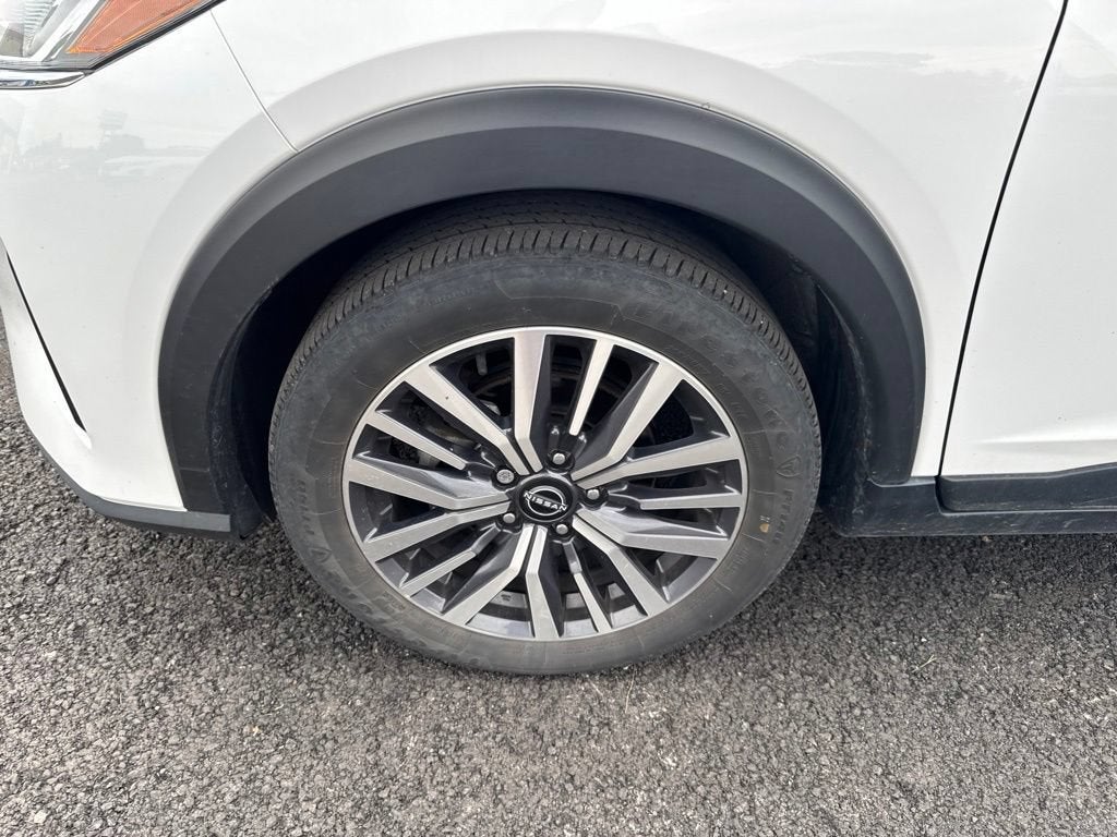 2022 Nissan Kicks SV