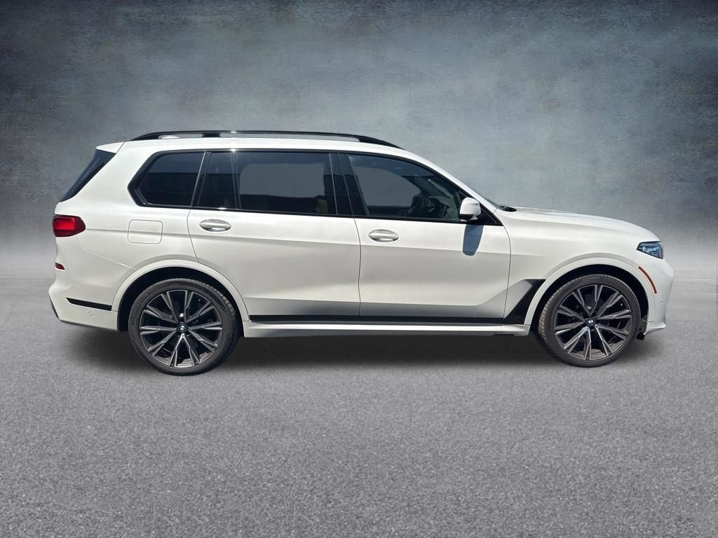 2021 BMW X7 M50i