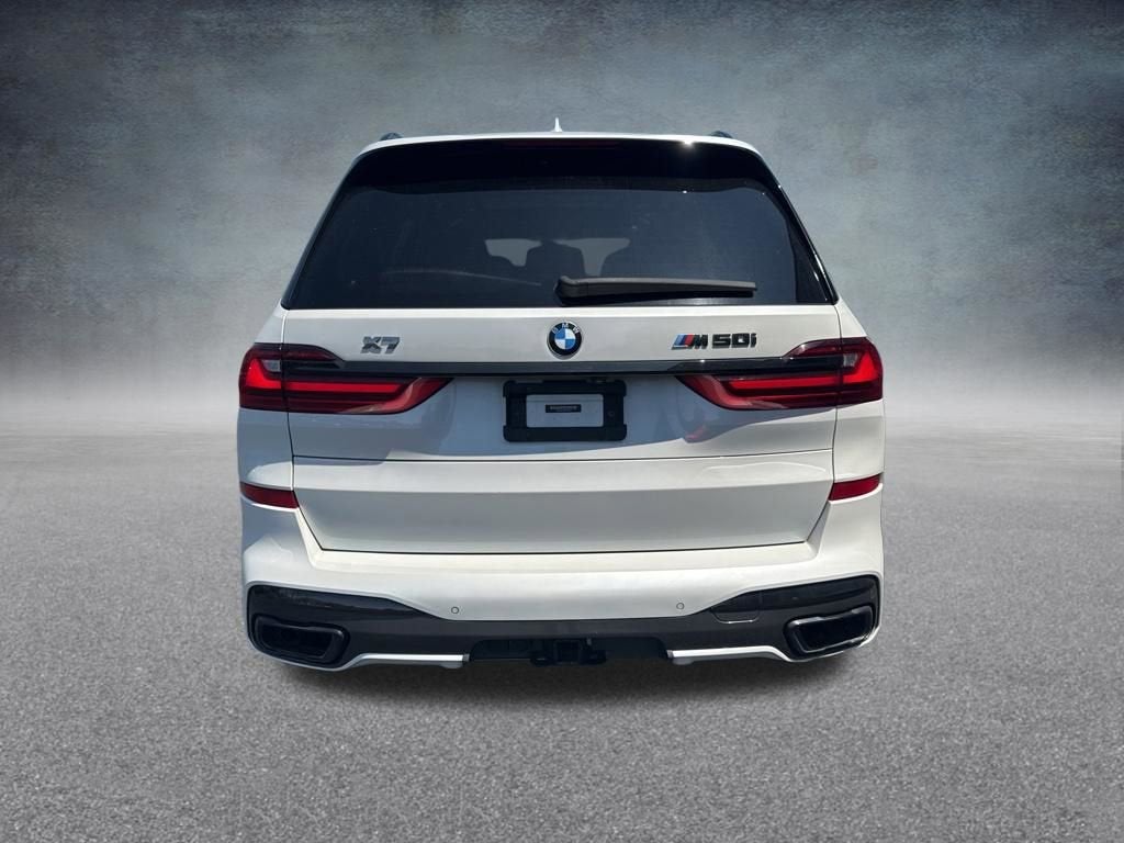 2021 BMW X7 M50i
