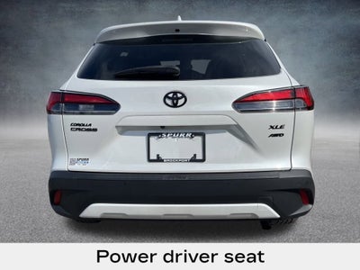 2022 Toyota Corolla Cross XLE