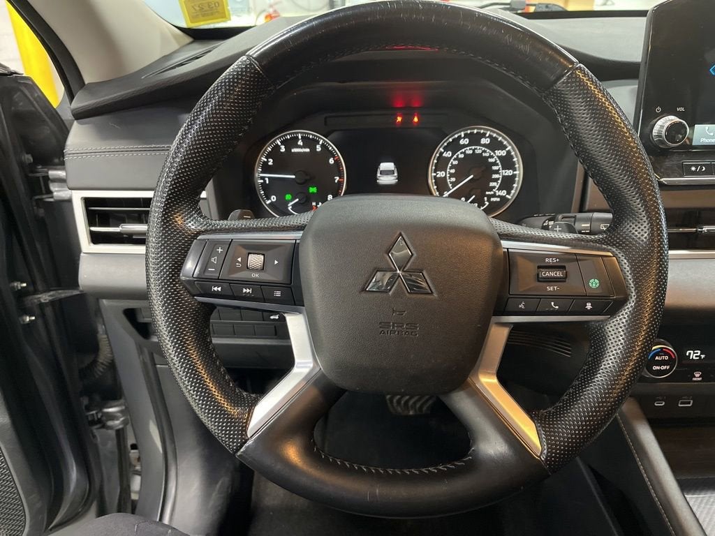 2022 Mitsubishi Outlander SE